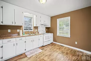 826 2nd St, Kings Mountain, NC 28086 - Photo 7