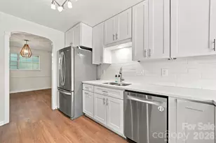 11023 Hunter Trail Ln, Charlotte, NC 28226 - Photo 13