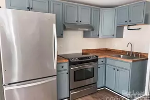 104 Malvern Dr, Hendersonville, NC 28739 - Photo 3