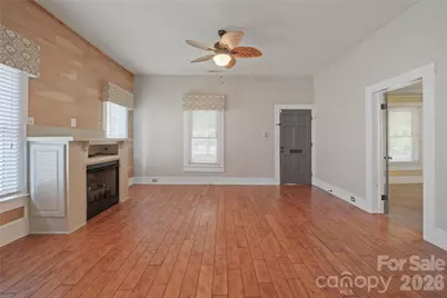 826 Davie Avenue, Statesville, NC 28677 - Photo 11