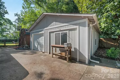 826 Davie Avenue, Statesville, NC 28677 - Photo 27