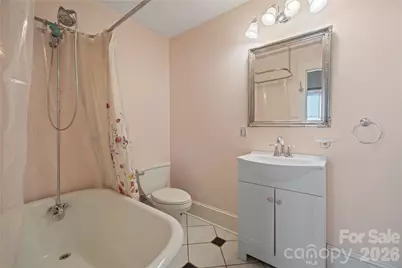 826 Davie Avenue, Statesville, NC 28677 - Photo 21
