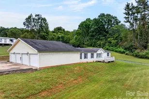 3 S Creek Dr, Leicester, NC 28748 - Photo 3