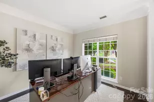 1909 Oroville Ct, Charlotte, NC 28214 - Photo 5
