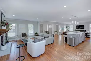 1230 Redcoat Dr, Charlotte, NC 28211 - Photo 9