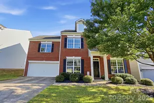 11806 Carolina Blossom Ln, Pineville, NC 28134 - Photo 3