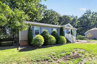 2454 Oak Valley Ln, Maiden, NC 28650 - Photo 3