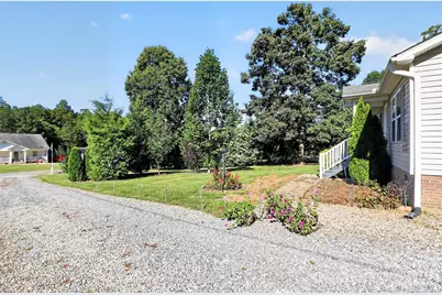 2454 Oak Valley Lane, Maiden, NC 28650 - Photo 41