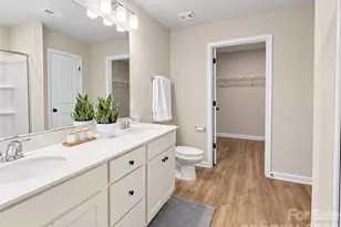8913 Sawyer Run Ct, Charlotte, NC 28215 - Photo 15
