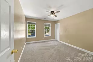 1513 Bucklebury Ct, Charlotte, NC 28269 - Photo 17