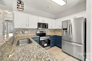 1513 Bucklebury Ct, Charlotte, NC 28269 - Photo 3