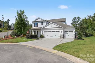 2703 Wedgewood Ct, Denver, NC 28037 - Photo 3