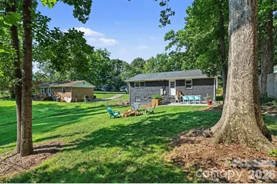 4023 Strangford Avenue, Charlotte, NC 28215 - Photo 15
