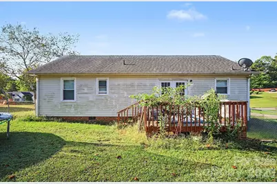 412 Caswell Avenue, Bessemer City, NC 28016 - Photo 17
