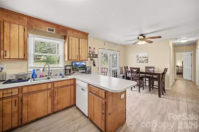 412 Caswell Avenue, Bessemer City, NC 28016 - Photo 7
