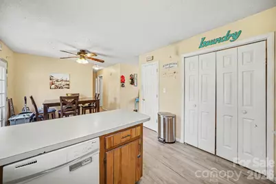 412 Caswell Avenue, Bessemer City, NC 28016 - Photo 9