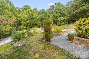 75 Cliffview Dr, Asheville, NC 28803 - Photo 41
