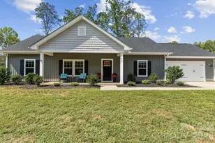 916 Westminster Dr, Statesville, NC 28677 - Photo 1
