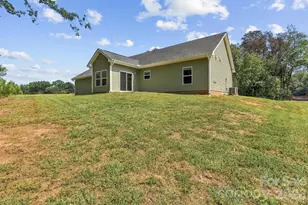 916 Westminster Dr, Statesville, NC 28677 - Photo 25