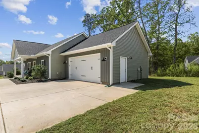 916 Westminster Drive #8, Statesville, NC 28677 - Photo 3