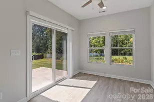 916 Westminster Dr, Statesville, NC 28677 - Photo 11