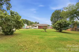 1745 Northbrook Dr, Charlotte, NC 28216 - Photo 5