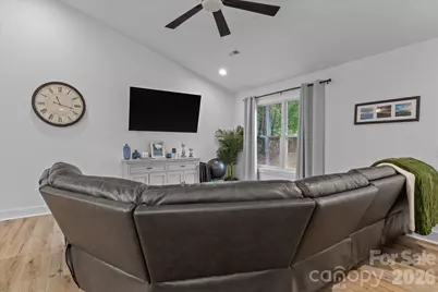 110 S Yadkin River Road, Statesville, NC 28625 - Photo 5