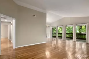 15 Cedarbrook Dr, Hendersonville, NC 28739 - Photo 5