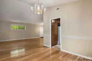15 Cedarbrook Dr, Hendersonville, NC 28739 - Photo 9