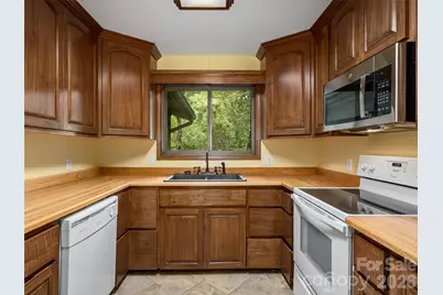 15 Cedarbrook Drive, Laurel Park, NC 28739 - Photo 11