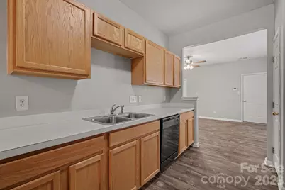 6172 Prosperity Church Road, Charlotte, NC 28269 - Photo 13