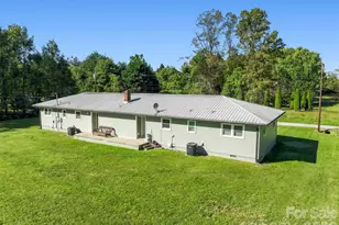 17 Randolph Ave, Flat Rock, NC 28731 - Photo 5