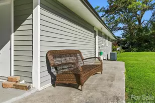 17 Randolph Ave, Flat Rock, NC 28731 - Photo 25