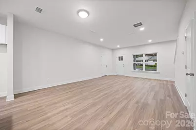 610 W Lewis Street, Dallas, NC 28034 - Photo 7