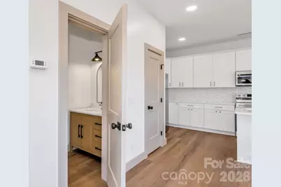 2111 24th Street Lane SE, Hickory, NC 28602 - Photo 7