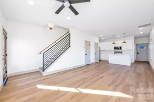 2111 24th St Ln SE, Hickory, NC 28602 - Photo 5