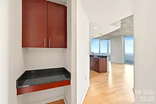 210 N Church St, Charlotte, NC 28202 - Photo 7