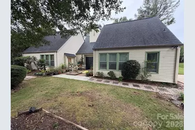 221 Saratoga Drive, Greer, SC 29650 - Photo 1