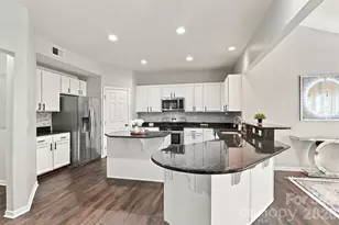 13104 Red Vulcan Ct, Charlotte, NC 28213 - Photo 13