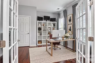 13104 Red Vulcan Ct, Charlotte, NC 28213 - Photo 7