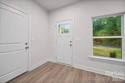 608 W Lewis Street, Dallas, NC 28034 - Photo 3
