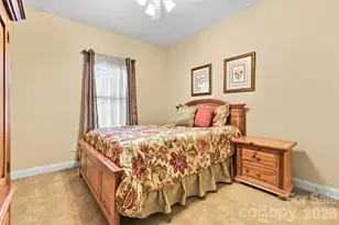 808 3rd St NE, Conover, NC 28613 - Photo 27