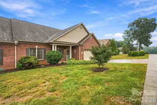 808 3rd St NE, Conover, NC 28613 - Photo 3