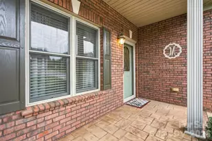 808 3rd St NE, Conover, NC 28613 - Photo 5