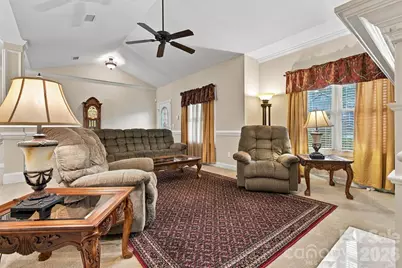 808 3rd Street NE, Conover, NC 28613 - Photo 11