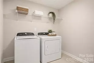 8908 Sawyer Run Ct, Charlotte, NC 28215 - Photo 17