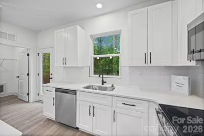 600 W Lewis Street, Dallas, NC 28034 - Photo 15