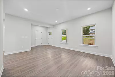 600 W Lewis Street, Dallas, NC 28034 - Photo 7