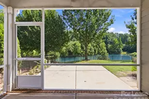 605 Gardenbrook Trl, Belmont, NC 28012 - Photo 3