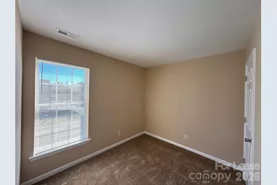 5433 Peachwood Drive, Charlotte, NC 28216 - Photo 17